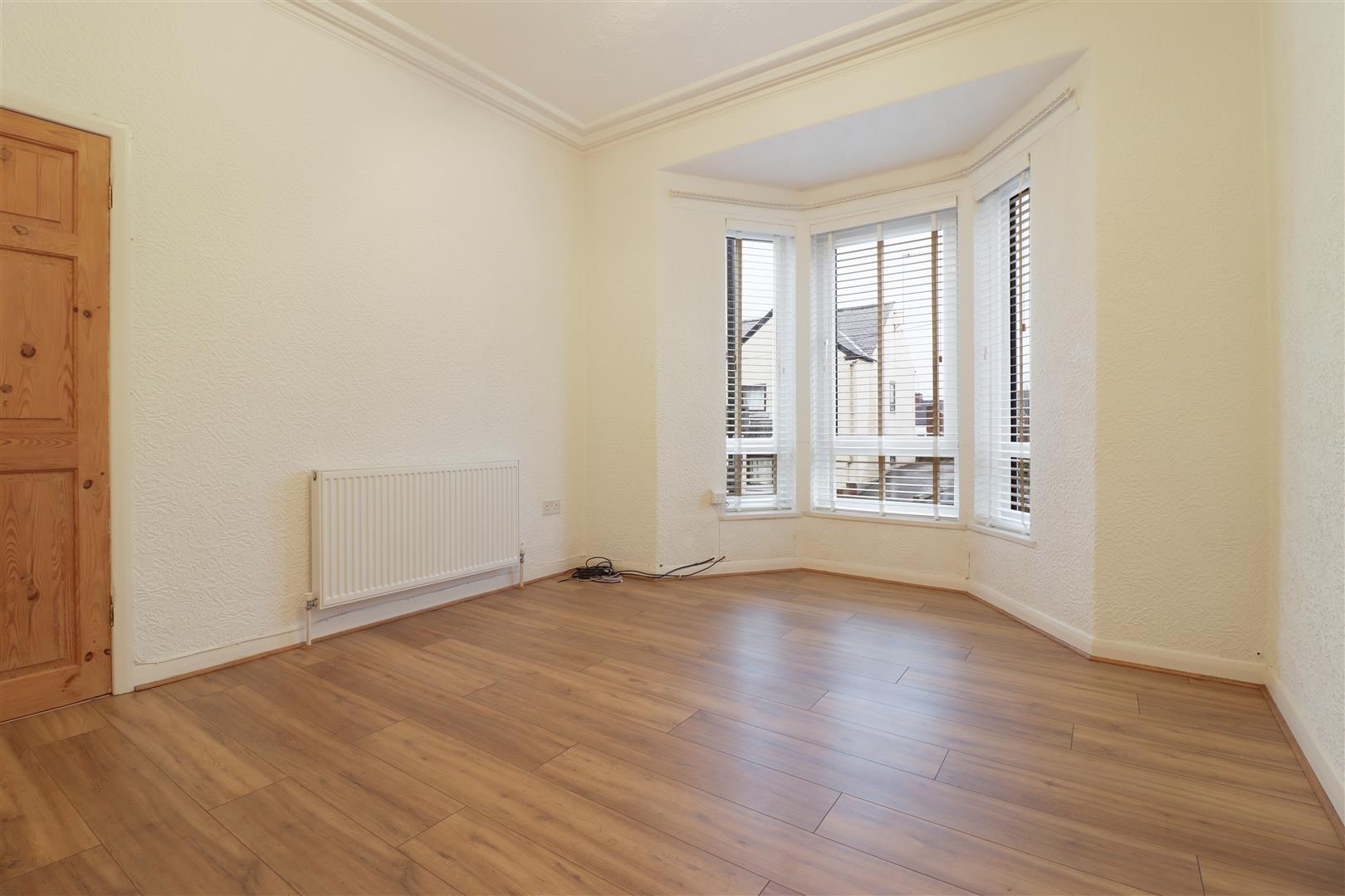3 bed property in Clarence Road, Chesterfield
